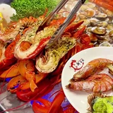 Homards et gambas grillés du buffet de fruits de mer